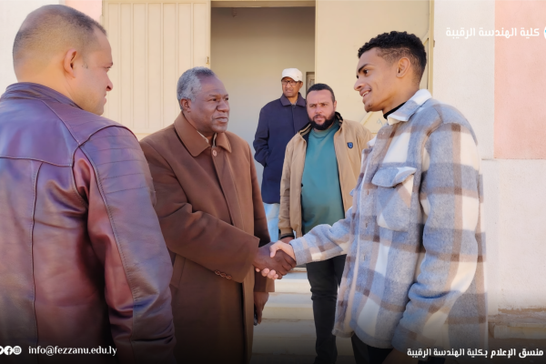 زيارة تفقدية للكاتب العام إلى كلية الهندسة