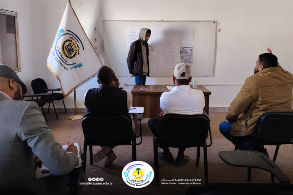 تقييم المشاريع الفصلية لطلاب كلية الهندسة في مقرر التصميم المعماري