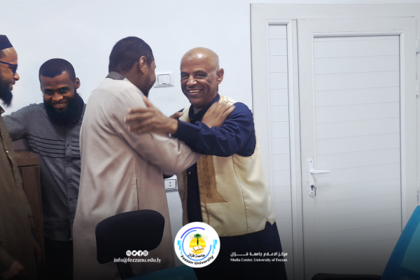 إدارة كلية الهندسة تنظم معايدة بمناسبة عيد الفطر المبارك.